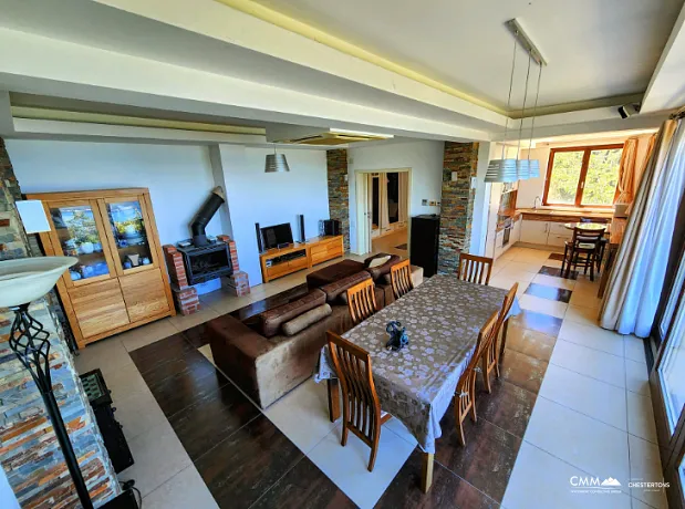Rustovo'da 5 Yatak Odalı Villa, 392 m²